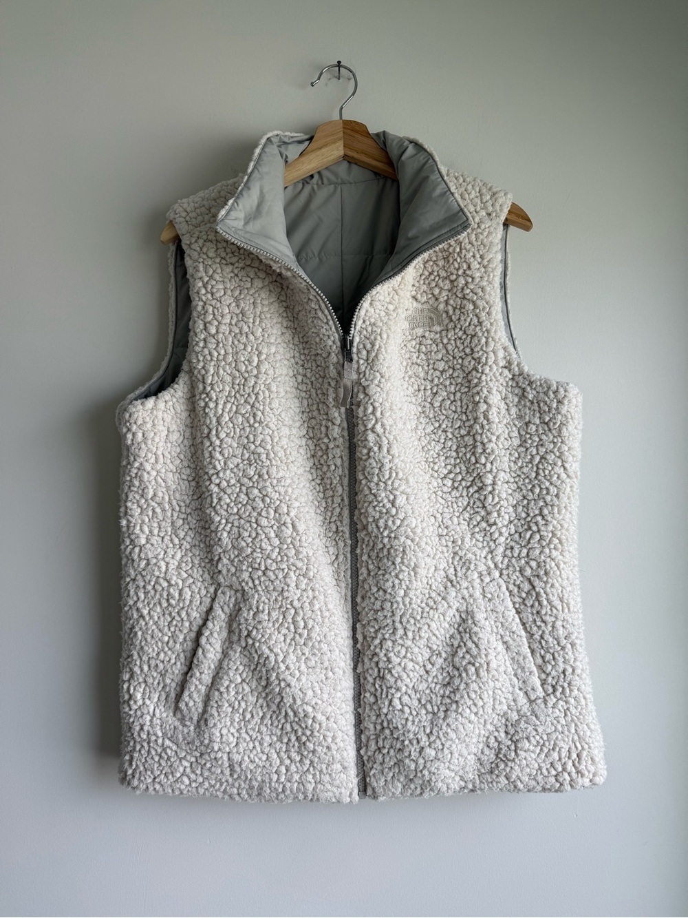 The North Face Reversible Sherpa Vest Cream Gray Large